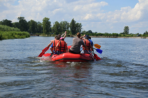 корпоративний тимбілдинг на воді Київ 2025